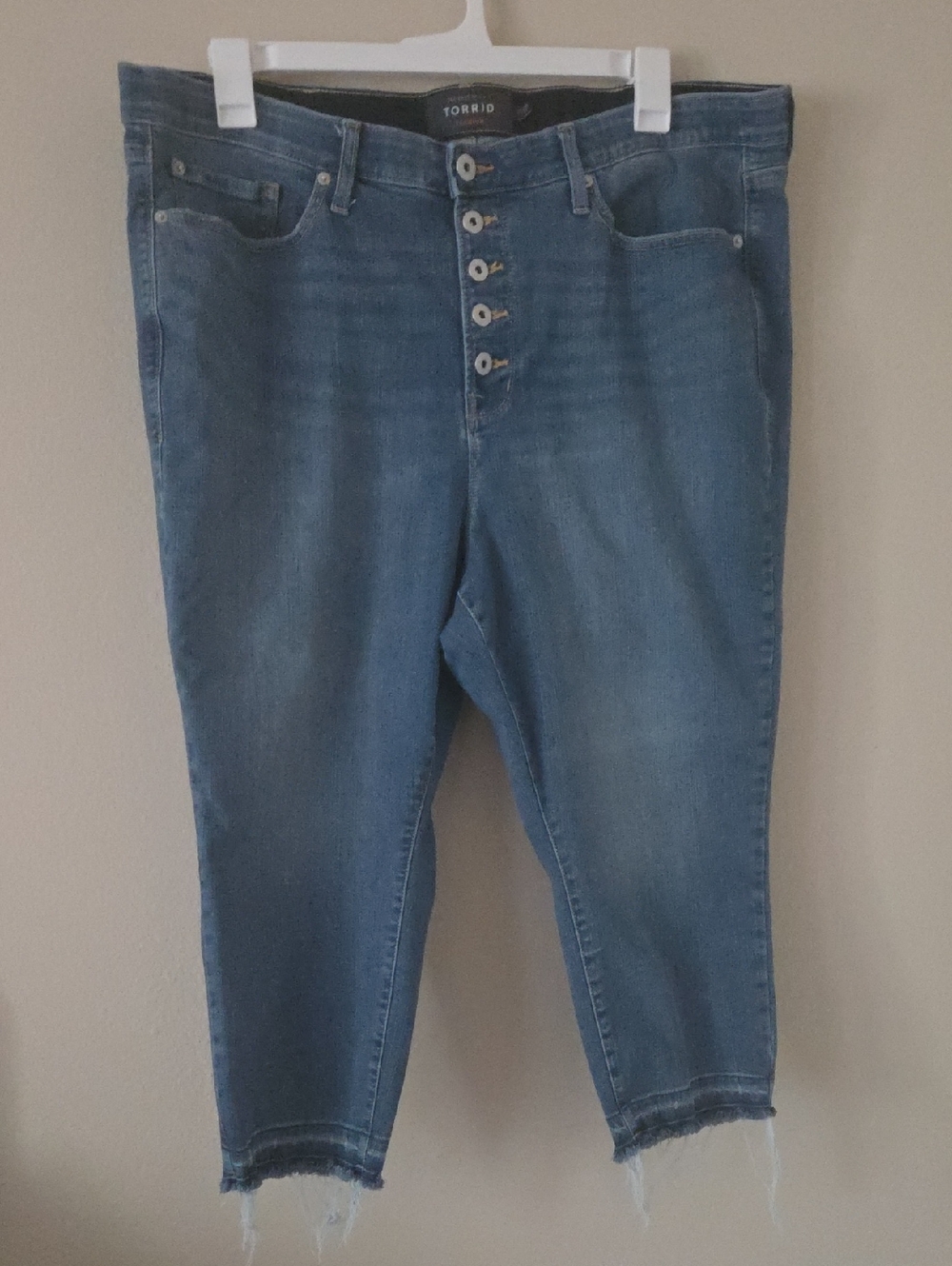 Torrid Sky High Skinny Crop Jeans